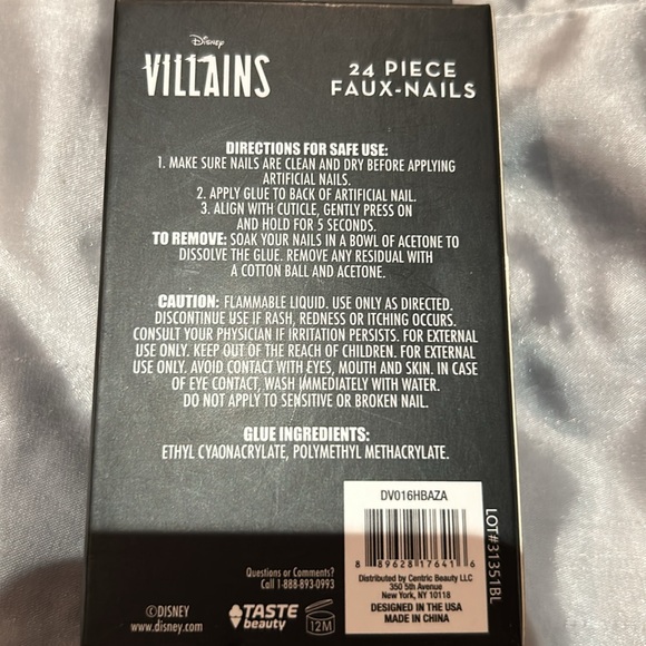 Disney Villains Ursula Little Mermaid 24 Piece Faux Fake Nails NEW Ombre - Picture 2 of 3